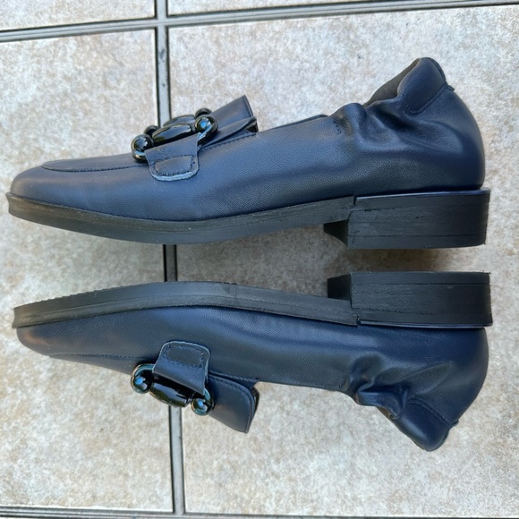 Softwaves Navy  Leather Loafer - Picture 9 of 12